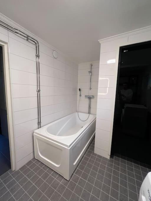 Sikvaegen Apartments Mariehamn Exteriör bild