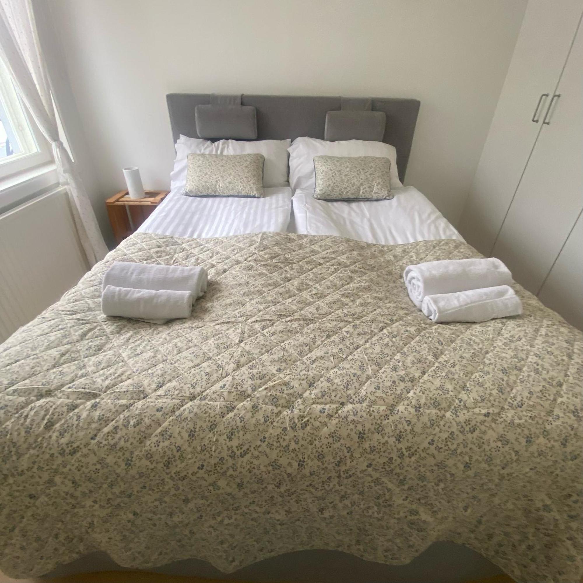 Sikvaegen Apartments Mariehamn Exteriör bild