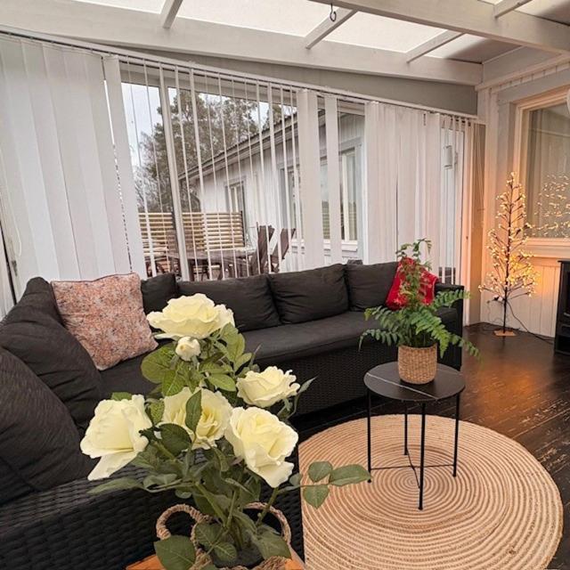 Sikvaegen Apartments Mariehamn Exteriör bild