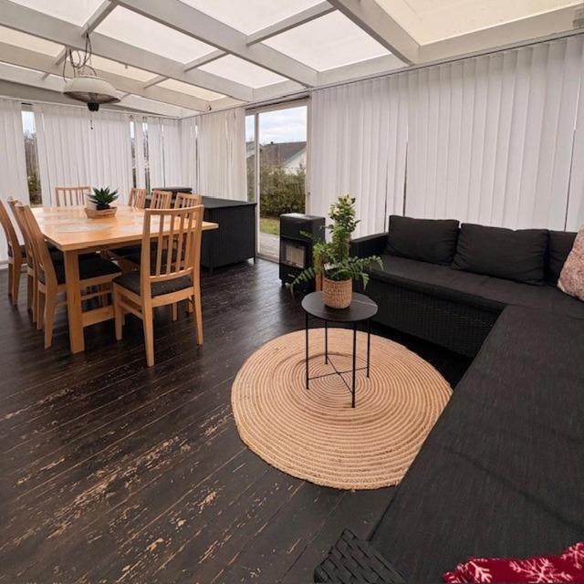 Sikvaegen Apartments Mariehamn Exteriör bild