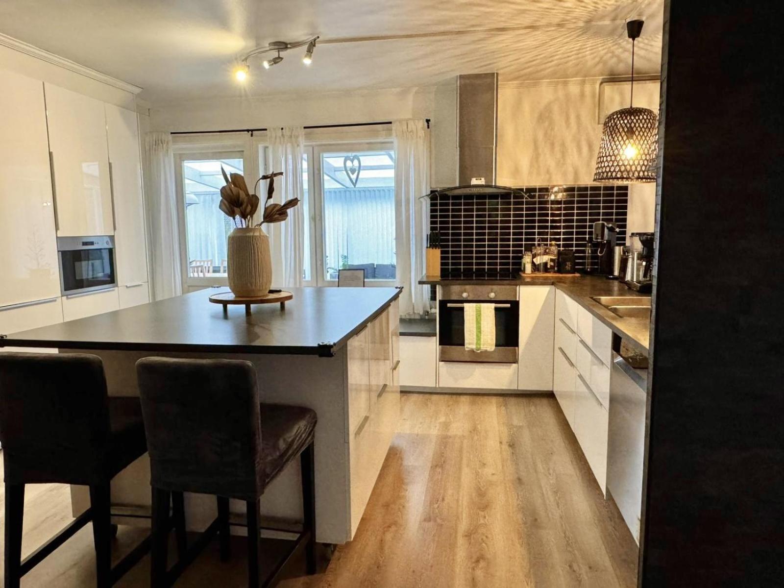 Sikvaegen Apartments Mariehamn Exteriör bild